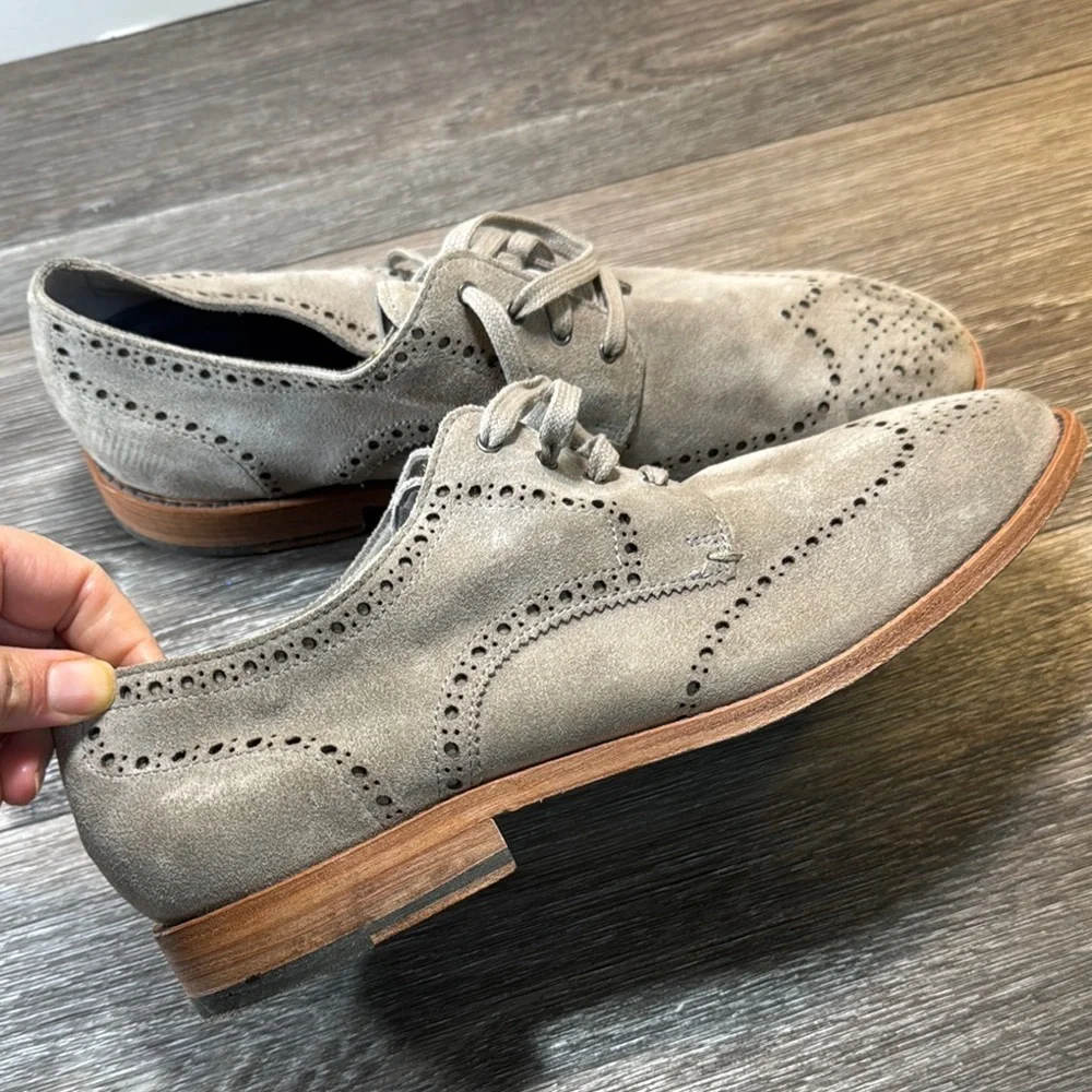 Cole Haan Men's Light Gray Suede Oxfords size 10.5 (b166)